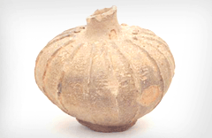 Pleat-patterned jar image