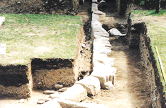 North-south seogyeol ruins (western part of Geumcheongyo Bridge of Changdeokgung Palace) image